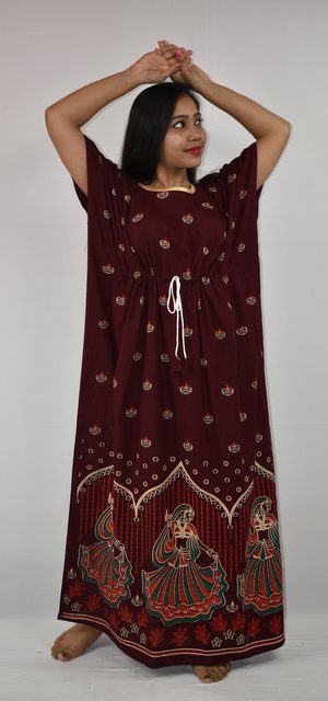BDROX Gujri Kaftan Nighty in Maroon
