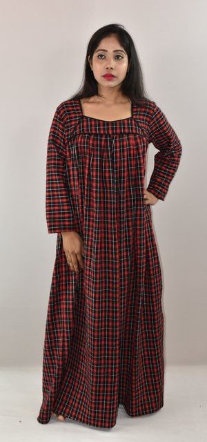 Red Winter Wooolen Cotton Nighty Square neck With Pipien